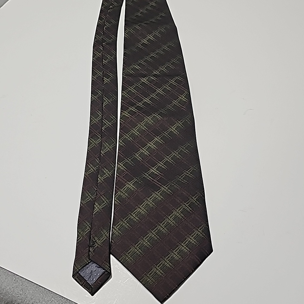 Hugo Boss 100% Silk Tie
